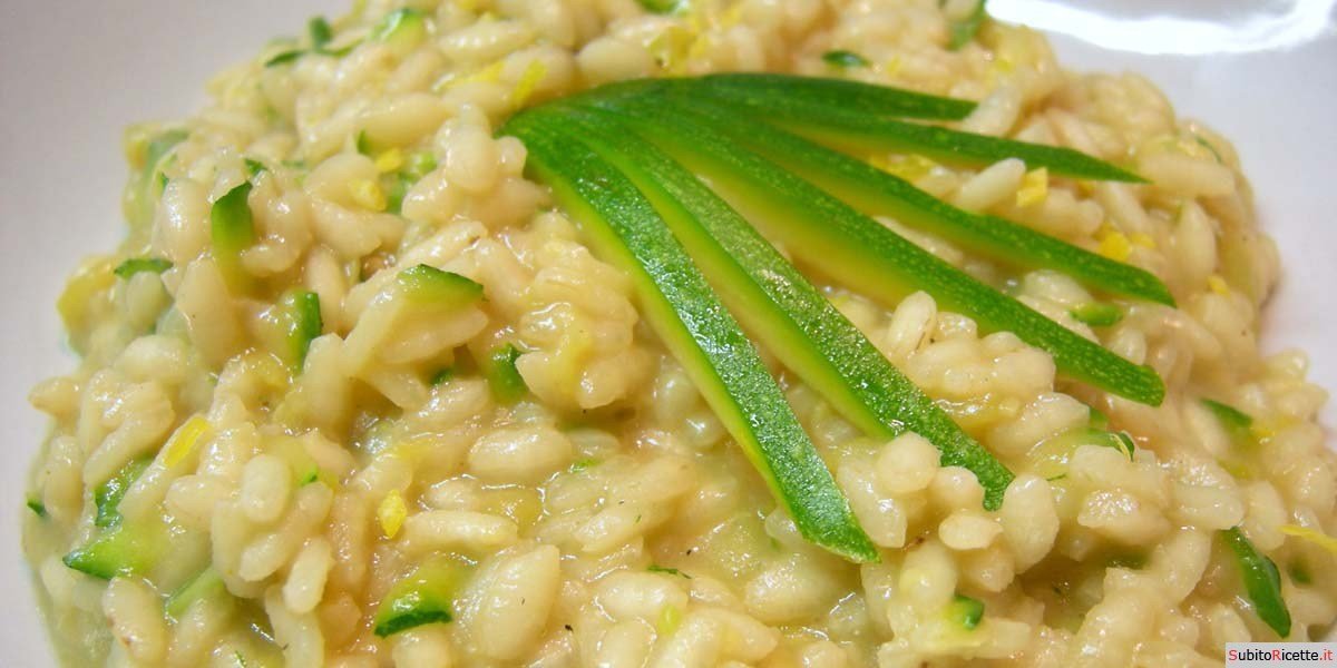 Riso con zucchine , zenzero e limone