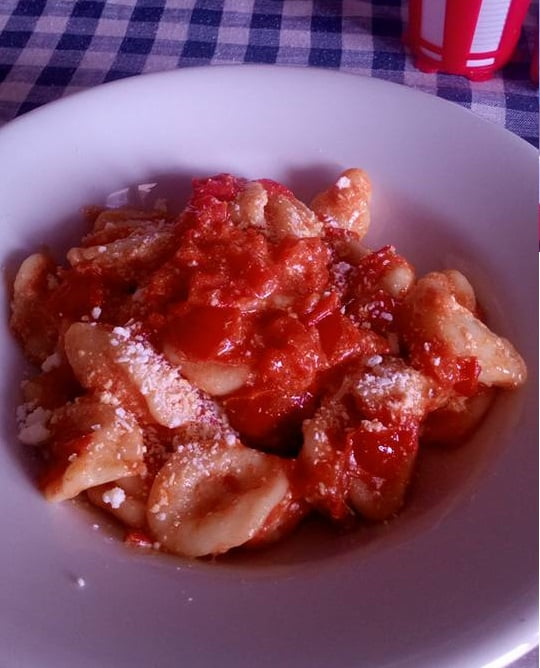 Chianchiaredde con sugo e cacioricotta