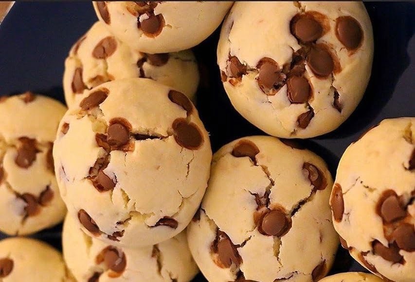 Biscotti turchi noci e gocce di cioccolato