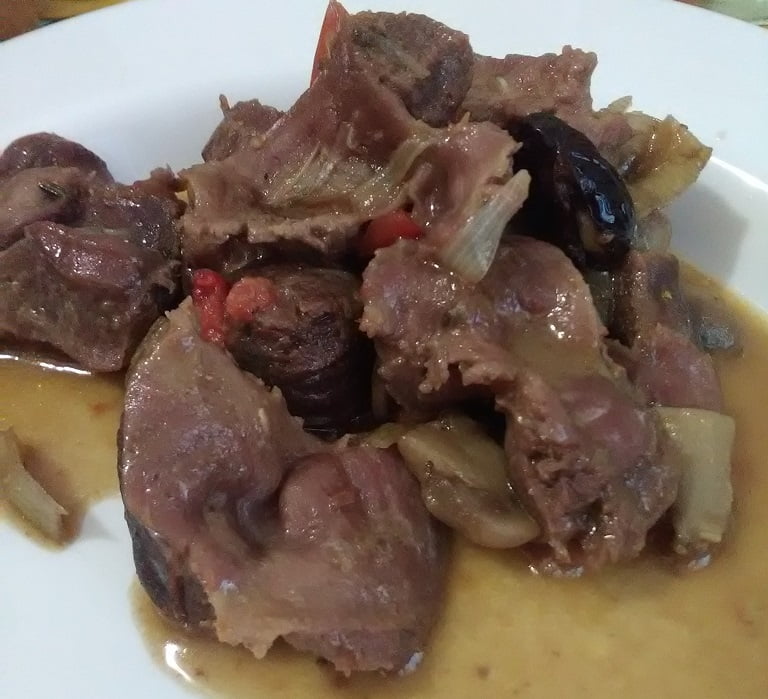 Durelli di tacchino lessi conditi con olio, sale e pepe