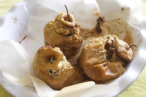 Mele Farcite di Mandorle e marmellata di arance