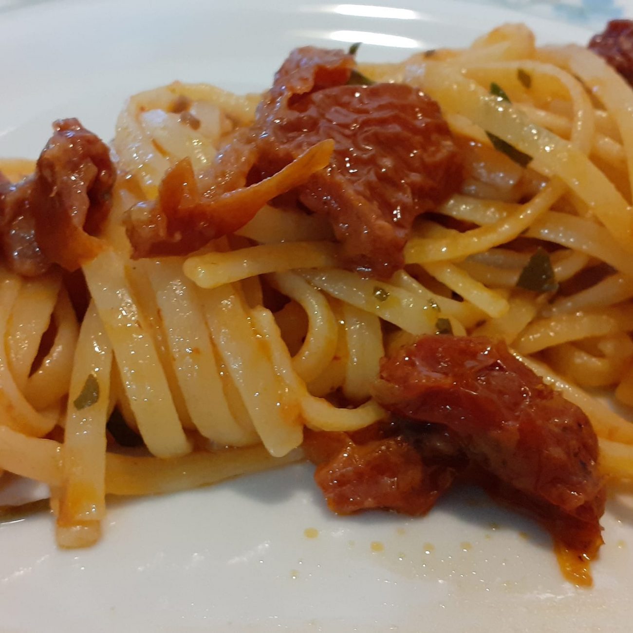 Fettuccine con i pomodori secchi in 15 minuti