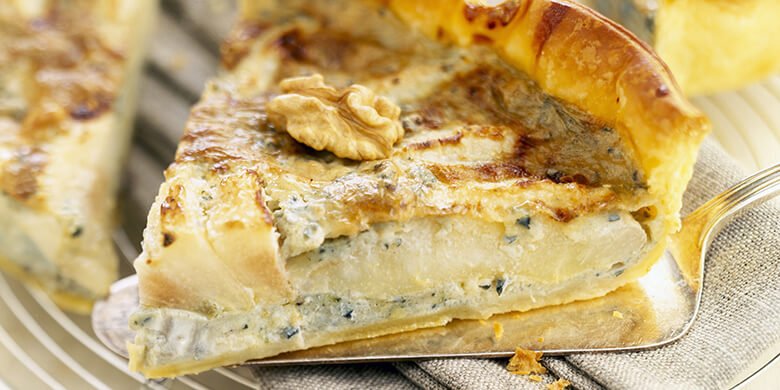 Torta Salata con Gorgonzola, noci e pere