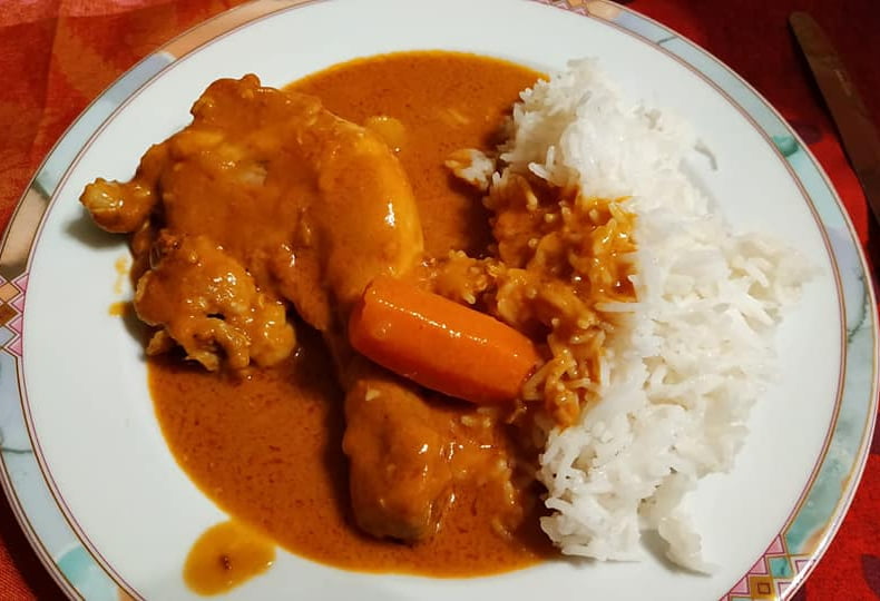 Mafè di pollo: ricetta tipica del Senegal